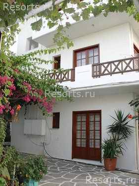 Alexandros Studios & Apartments 4